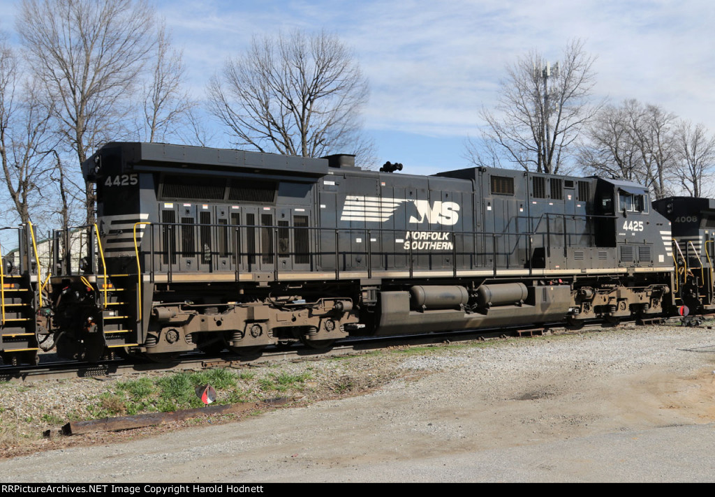 NS 4425